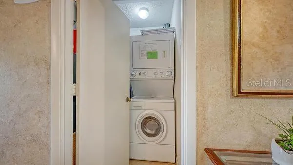 $239,000 | 5183 Lake Village Drive, Unit 6, Sarasota, FL 34235