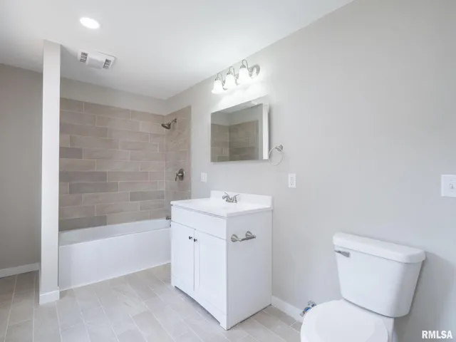 $150,000 | 1350 East Chestnut Street, Canton, IL 61520