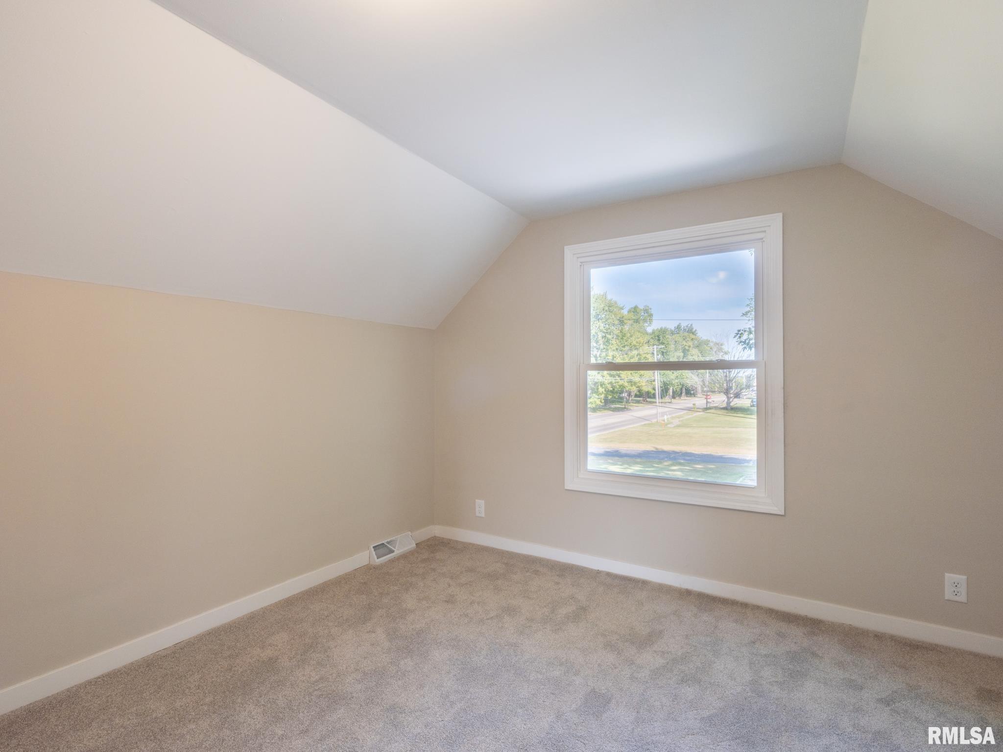 1350 East Chestnut Street Canton, IL 61520 - Photo 15 of 23