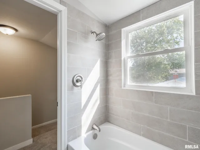 $150,000 | 1350 East Chestnut Street, Canton, IL 61520