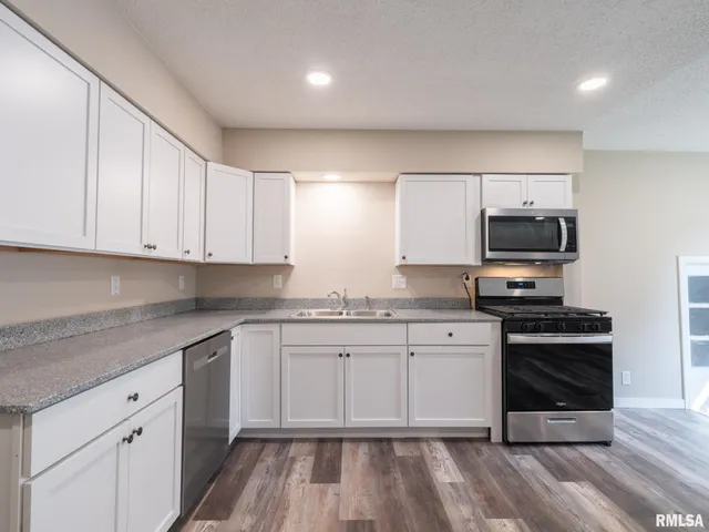 $150,000 | 1350 East Chestnut Street, Canton, IL 61520