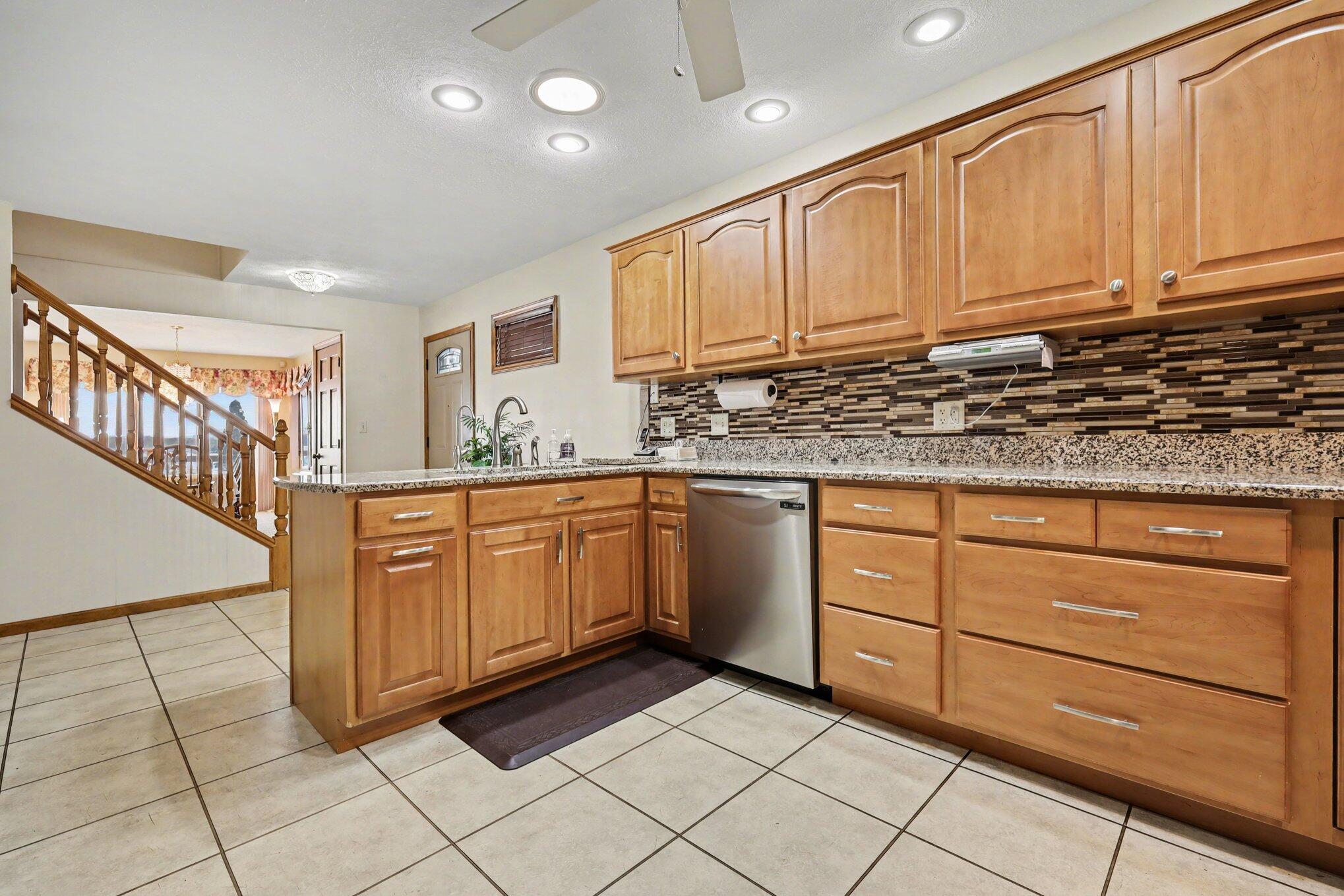 563 Waverly Road La Porte, IN 46350 - Photo 6 of 25 2038x1359