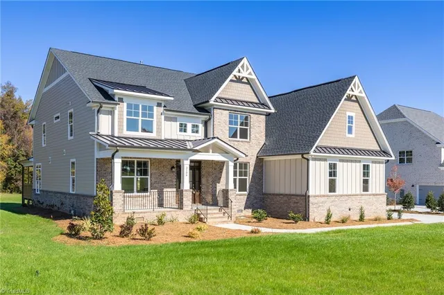 $869,900 | 3106 Pasture View Drive, Summerfield, NC 27358