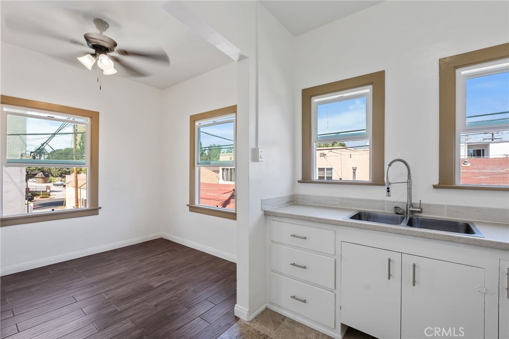 723 East 3rd Street, Unit 16 Long Beach, CA 90802 - Photo 6 of 40