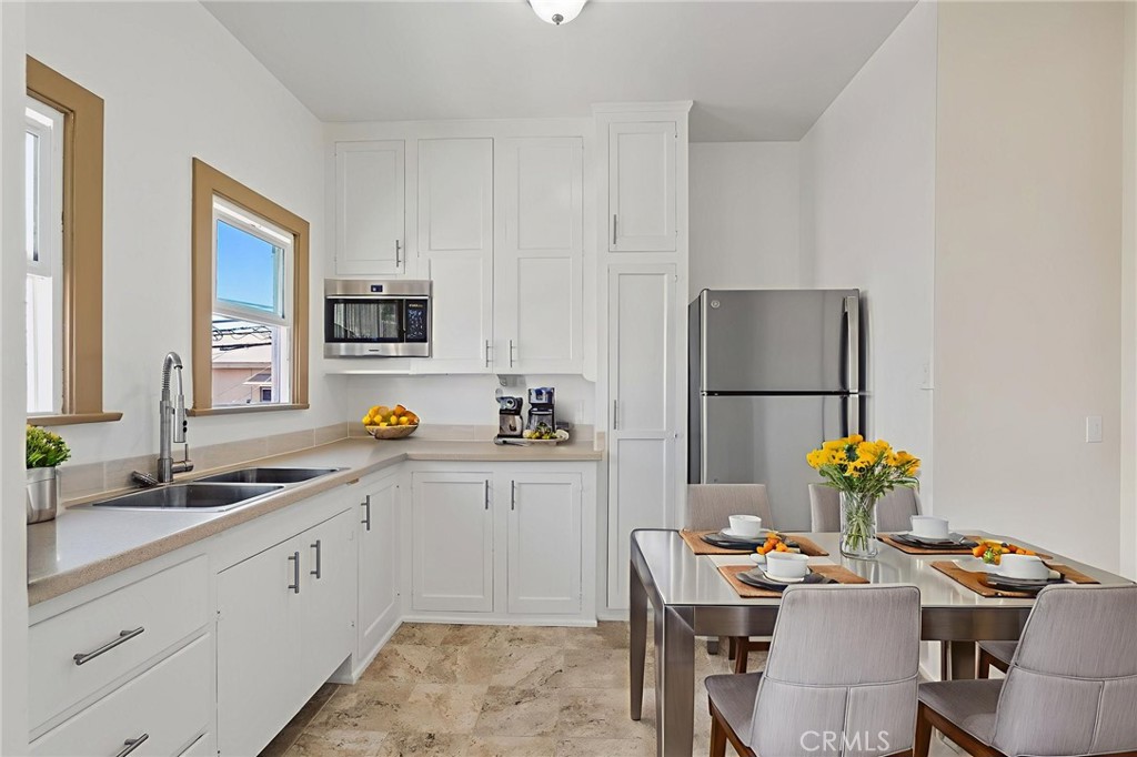 723 East 3rd Street, Unit 16 Long Beach, CA 90802 - Photo 10 of 40