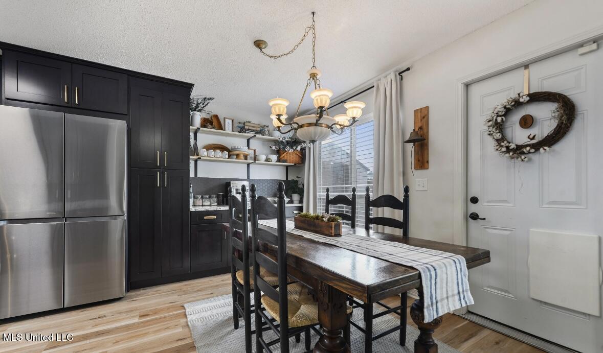 3217 Rachel Lane Ocean Springs, MS 39564 - Photo 7 of 25 IMG_3384