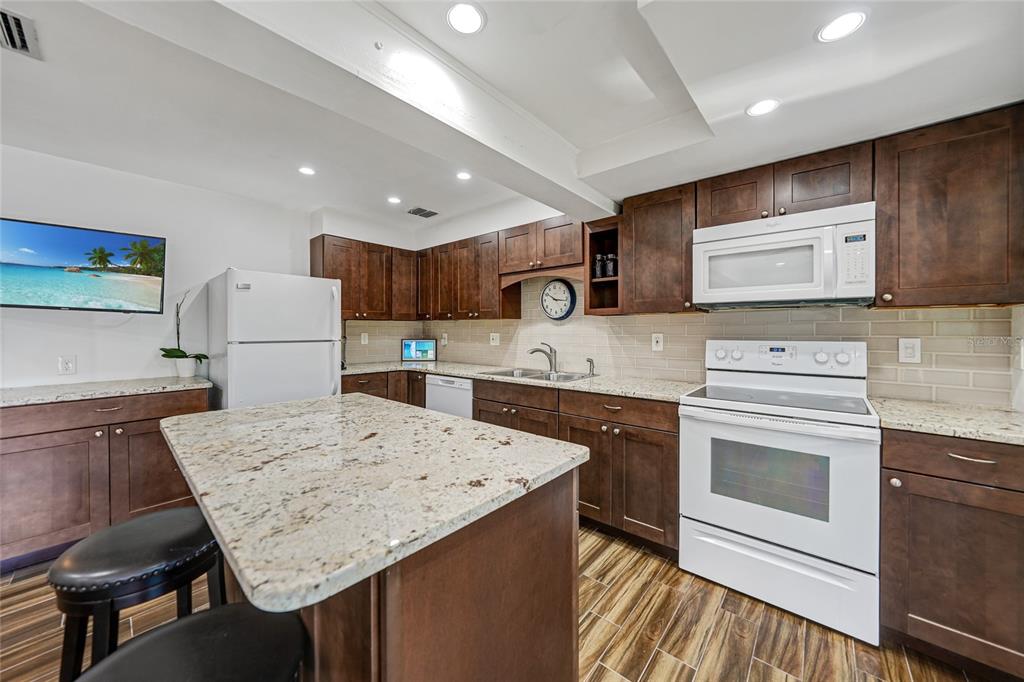 141 Singapore Road Punta Gorda, FL 33950 - Photo 13 of 33