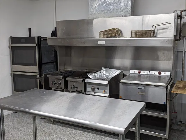 $850,000 | 2124 American Legion Drive, Arcadia, FL 34266