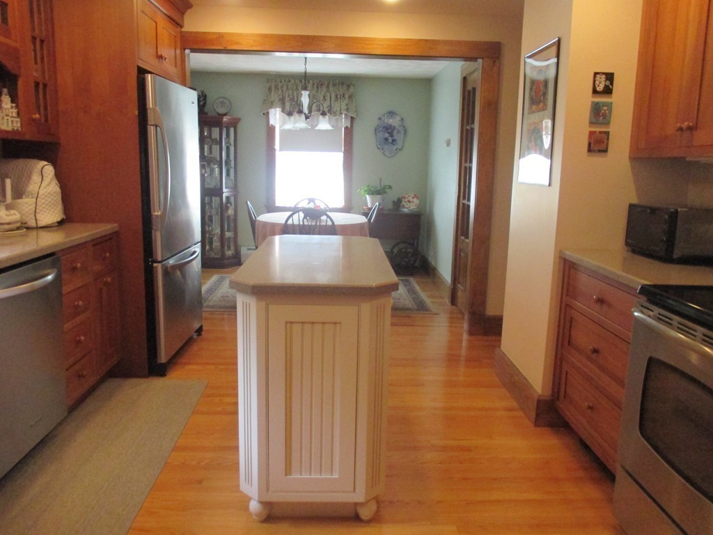 263 Andover Road Billerica, MA 01821 - Photo 8 of 29