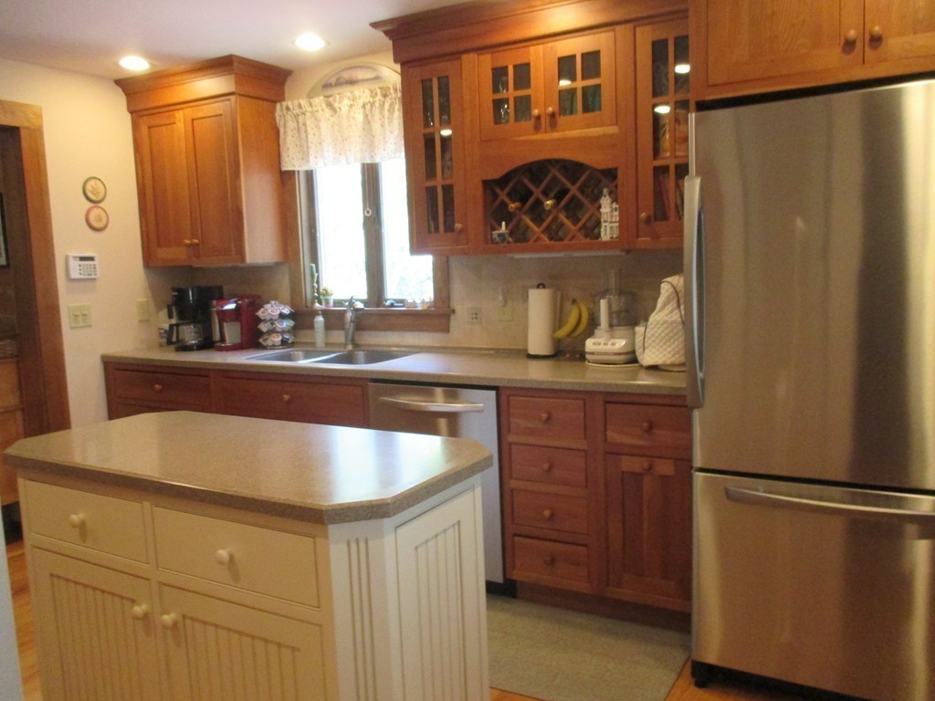 263 Andover Road Billerica, MA 01821 - Photo 9 of 29