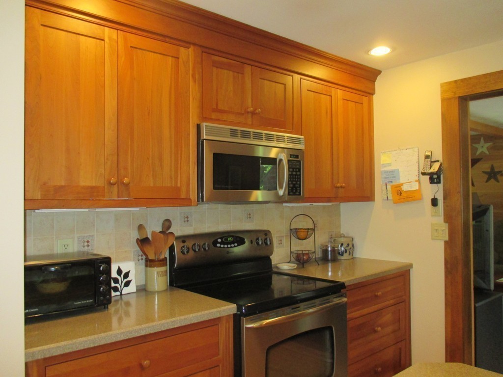 263 Andover Road Billerica, MA 01821 - Photo 10 of 29