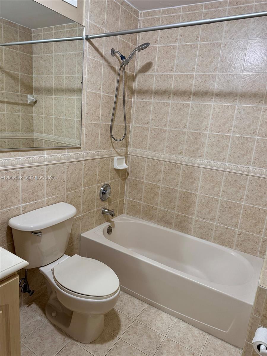 3891 Southwest 146th Court, Unit 14 Miami, FL 33185 - Photo 16 of 22