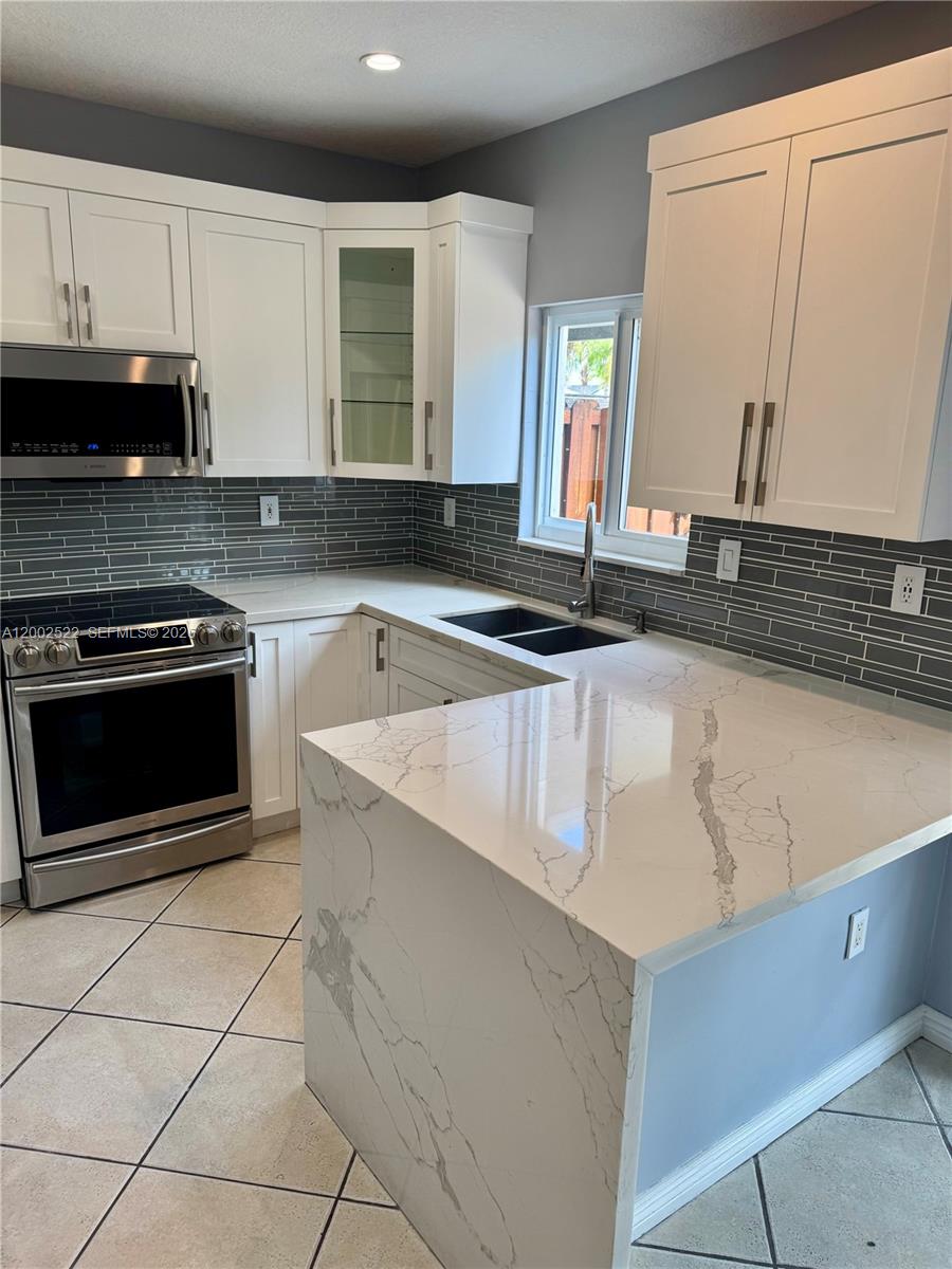 3891 Southwest 146th Court, Unit 14 Miami, FL 33185 - Photo 8 of 22