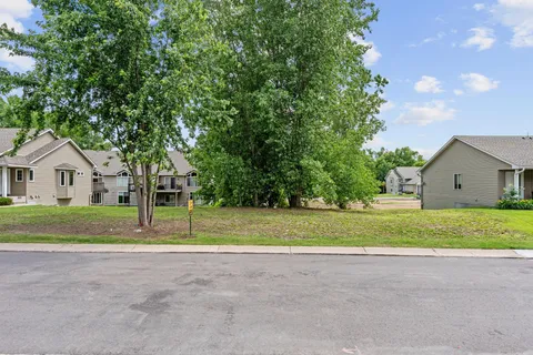 $150,000 | 7195 Sterling Drive, Greenfield, MN 55373