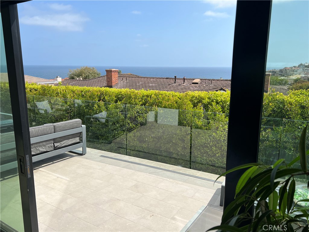 809 Emerald Bay Laguna Beach, CA 92651 - Photo 6 of 31 a view of a yard with an outdoor seating