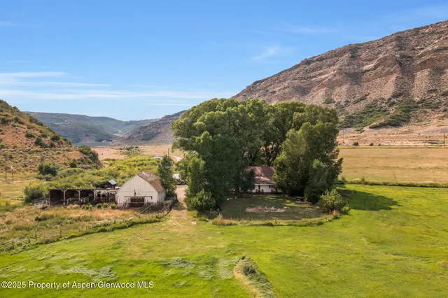 $1,122,000 | 2956 County Road 37, Hamilton, CO 81638