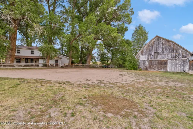 $1,122,000 | 2956 County Road 37, Hamilton, CO 81638