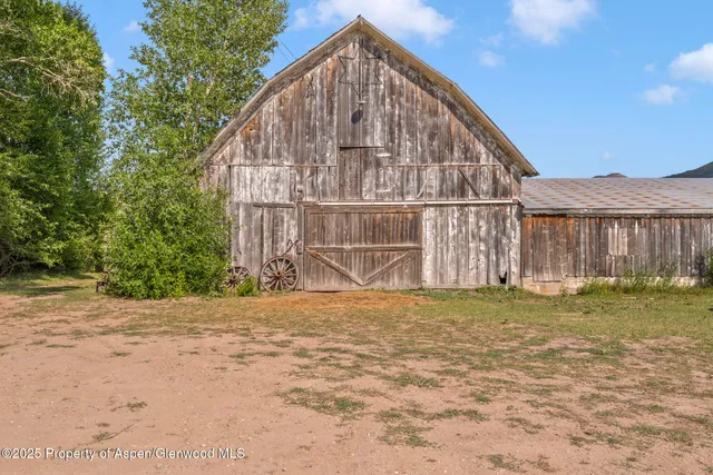 $1,122,000 | 2956 County Road 37, Hamilton, CO 81638