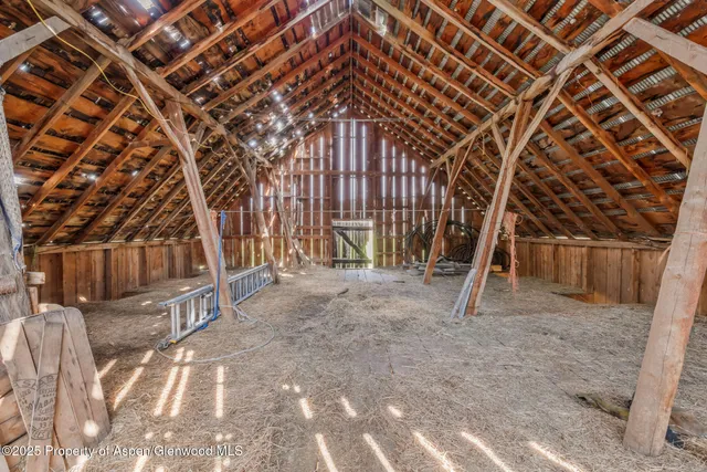 $1,122,000 | 2956 County Road 37, Hamilton, CO 81638