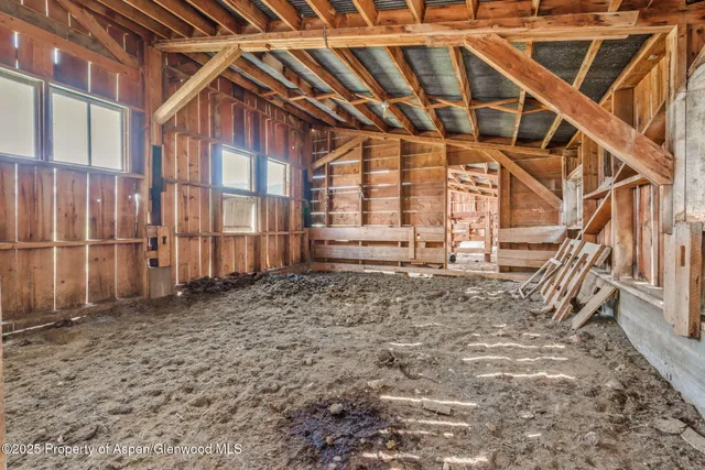 $1,122,000 | 2956 County Road 37, Hamilton, CO 81638