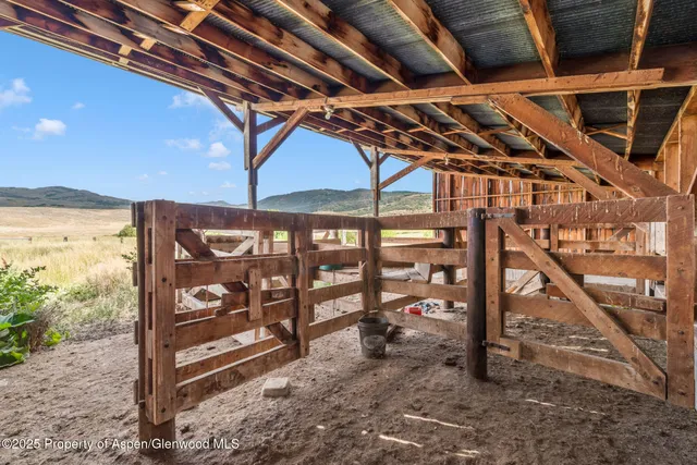 $1,122,000 | 2956 County Road 37, Hamilton, CO 81638