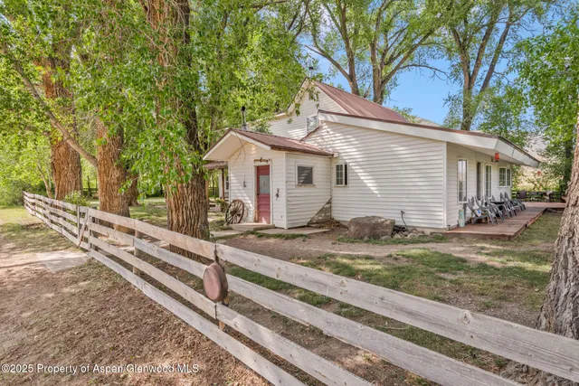 $1,122,000 | 2956 County Road 37, Hamilton, CO 81638