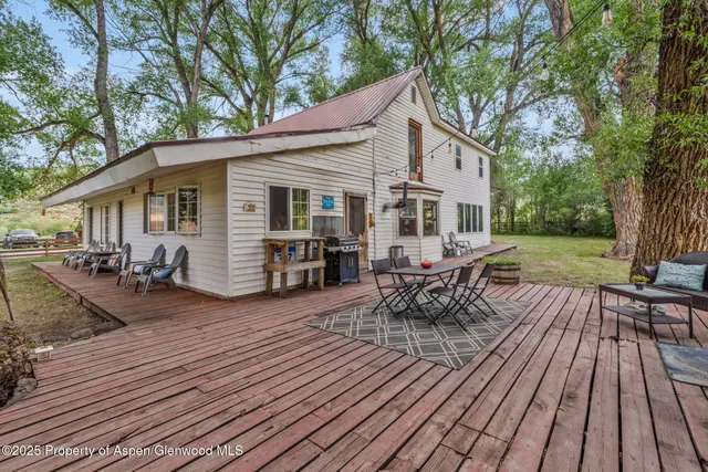 $1,122,000 | 2956 County Road 37, Hamilton, CO 81638