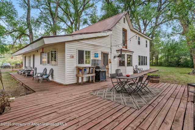 $1,122,000 | 2956 County Road 37, Hamilton, CO 81638