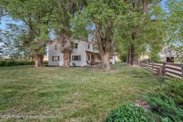 $1,122,000 | 2956 County Road 37, Hamilton, CO 81638