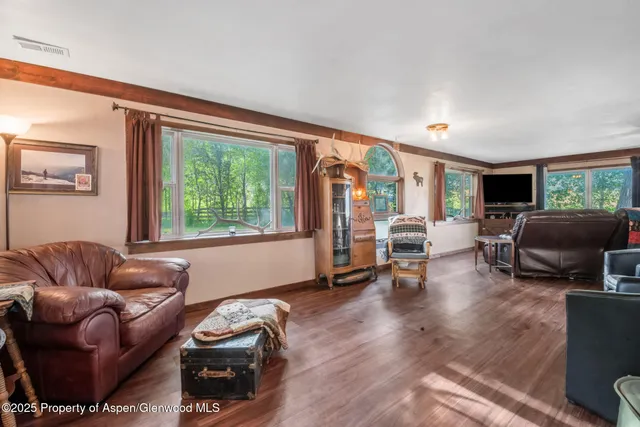 $1,122,000 | 2956 County Road 37, Hamilton, CO 81638