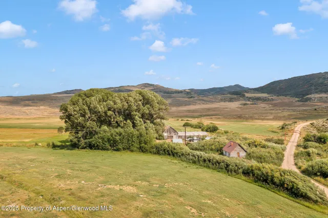 $1,122,000 | 2956 County Road 37, Hamilton, CO 81638