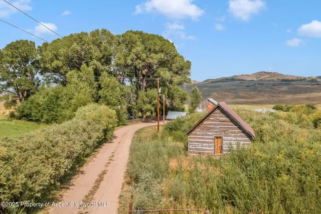 $1,122,000 | 2956 County Road 37, Hamilton, CO 81638