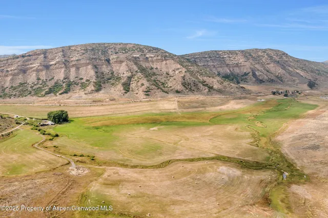 $1,122,000 | 2956 County Road 37, Hamilton, CO 81638