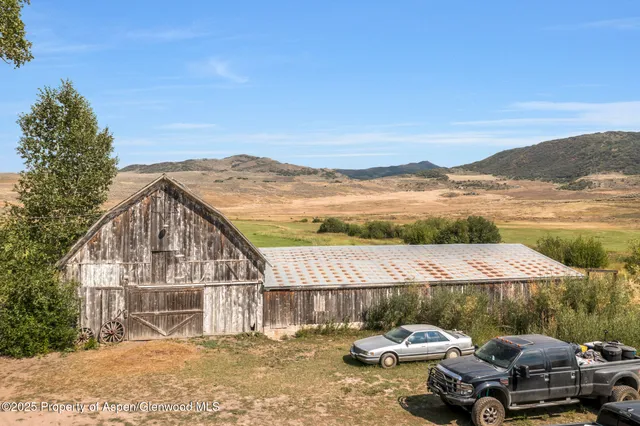 $1,122,000 | 2956 County Road 37, Hamilton, CO 81638