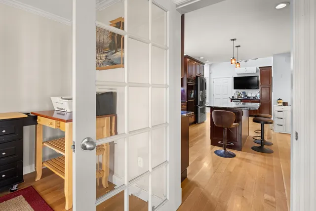 $839,000 | 8 Moss Glen Lane, South Burlington, VT 05403