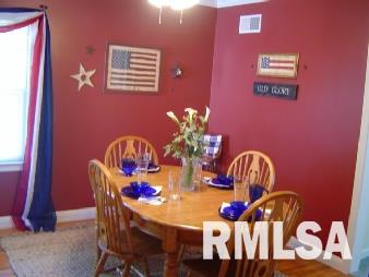 85 Woodlawn Road Quincy, IL 62301 - Photo 3 of 6