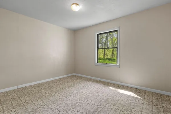 $199,900 | 18439 Old Oasis Road, Redding, CA 96003