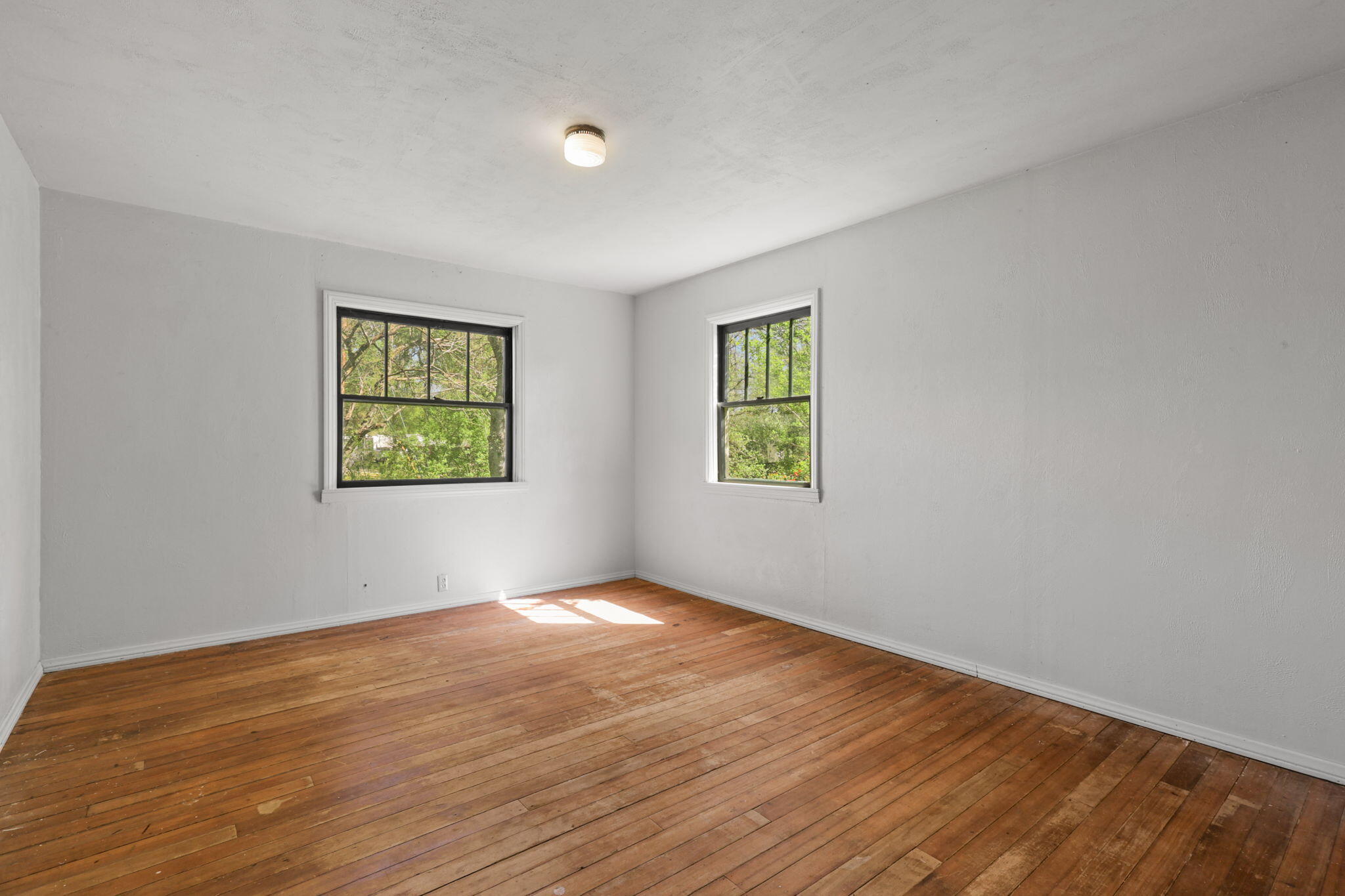 18439 Old Oasis Road Redding, CA 96003 - Photo 14 of 30 Bedroom #3