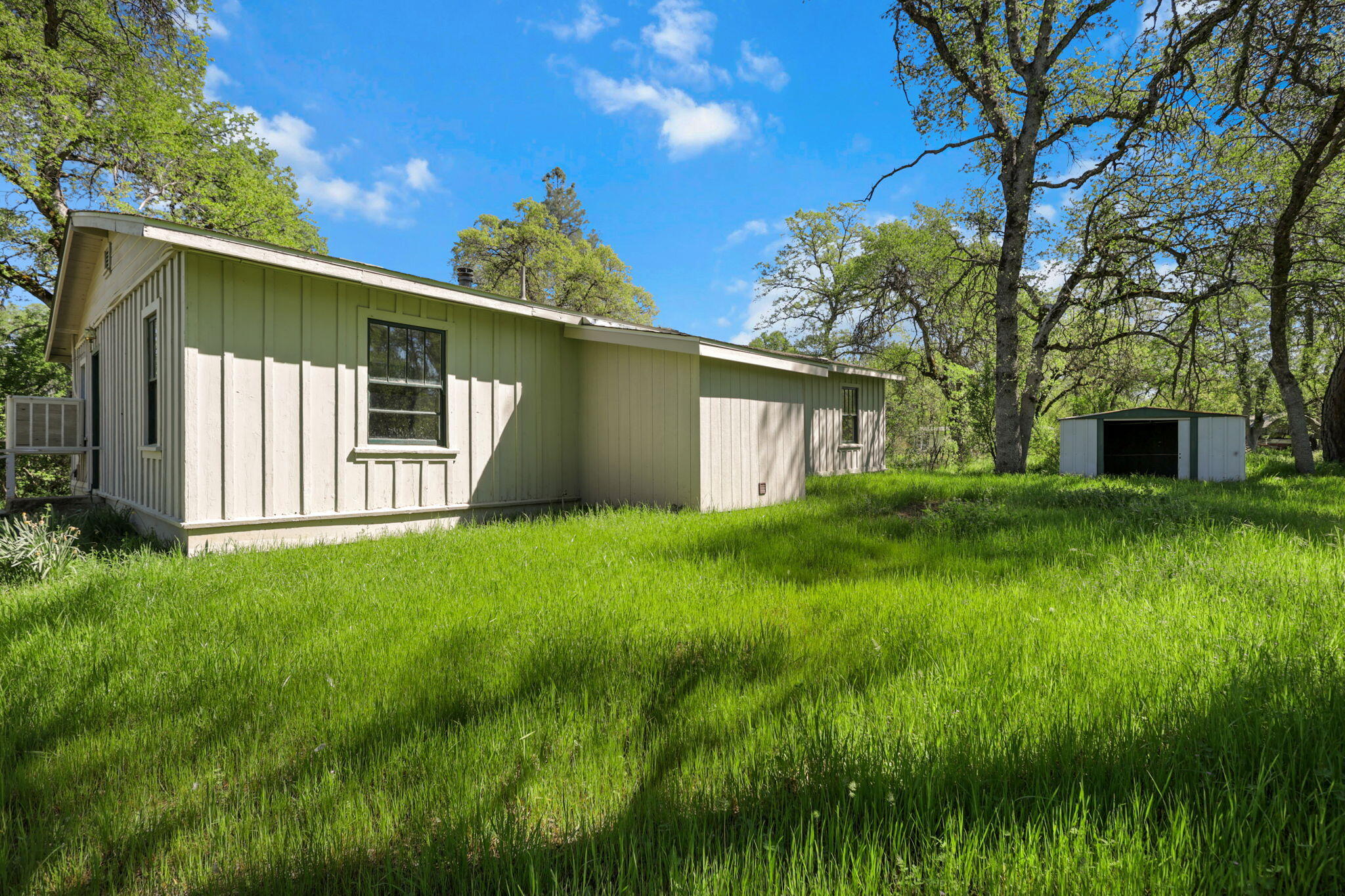 18439 Old Oasis Road Redding, CA 96003 - Photo 27 of 30 Back of House