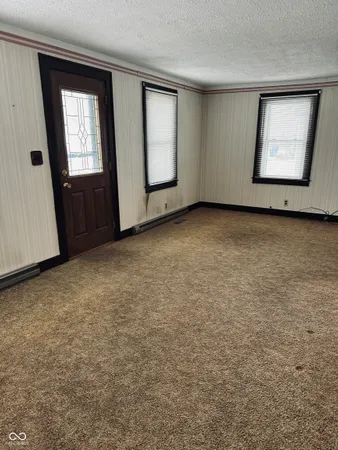 $228,000 | 700 West 2nd Street, Sheridan, IN 46069