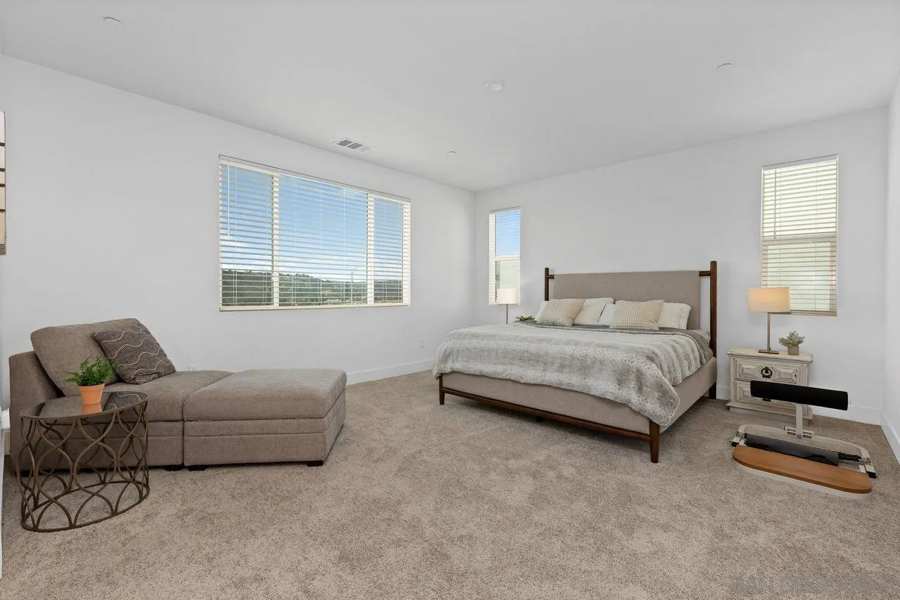 712 Meadowood Street Fallbrook, CA 92028 - Photo 15 of 47