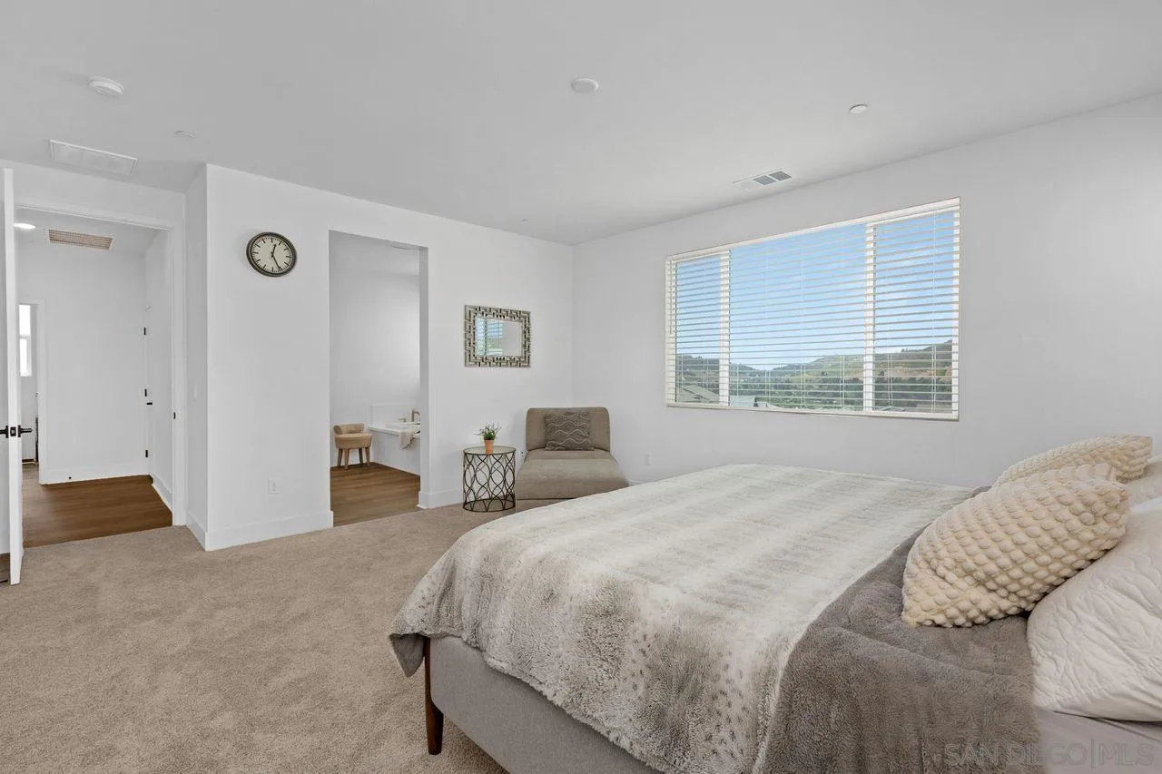 712 Meadowood Street Fallbrook, CA 92028 - Photo 16 of 47
