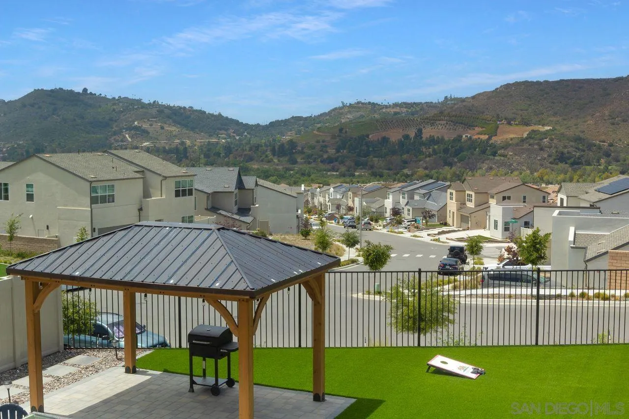 712 Meadowood Street Fallbrook, CA 92028 - Photo 17 of 47