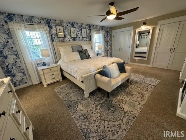 $429,900 | 100 Monroe Street, Newburgh, IN 47630