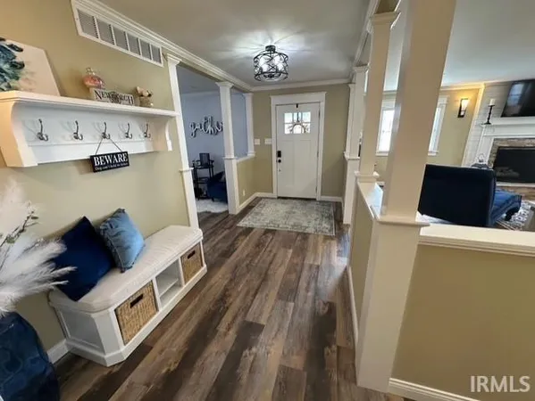 $429,900 | 100 Monroe Street, Newburgh, IN 47630