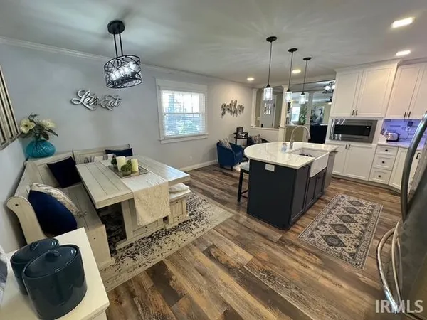 $429,900 | 100 Monroe Street, Newburgh, IN 47630