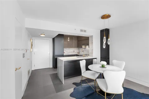 $795,000 | 1800 Sunset Harbour Drive, Unit 2105, Miami Beach, FL 33139