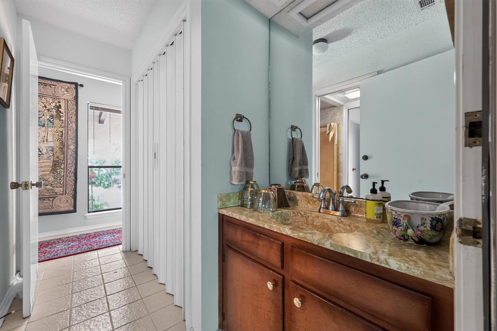 7044 Comanche Trail Austin, TX 78732 - Photo 24 of 33
