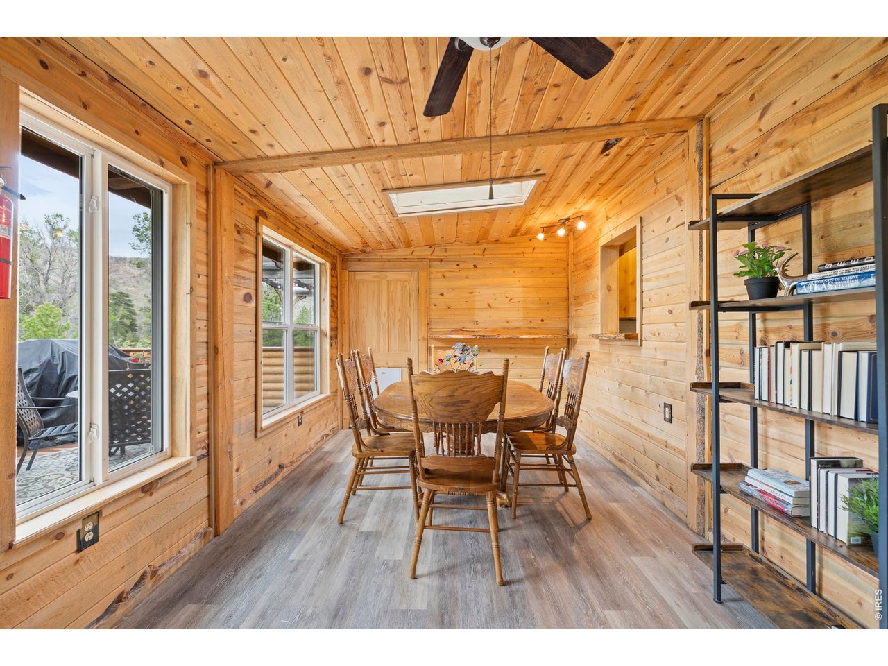 428 Rustic Road Bellvue, CO 80512 - Photo 17 of 43