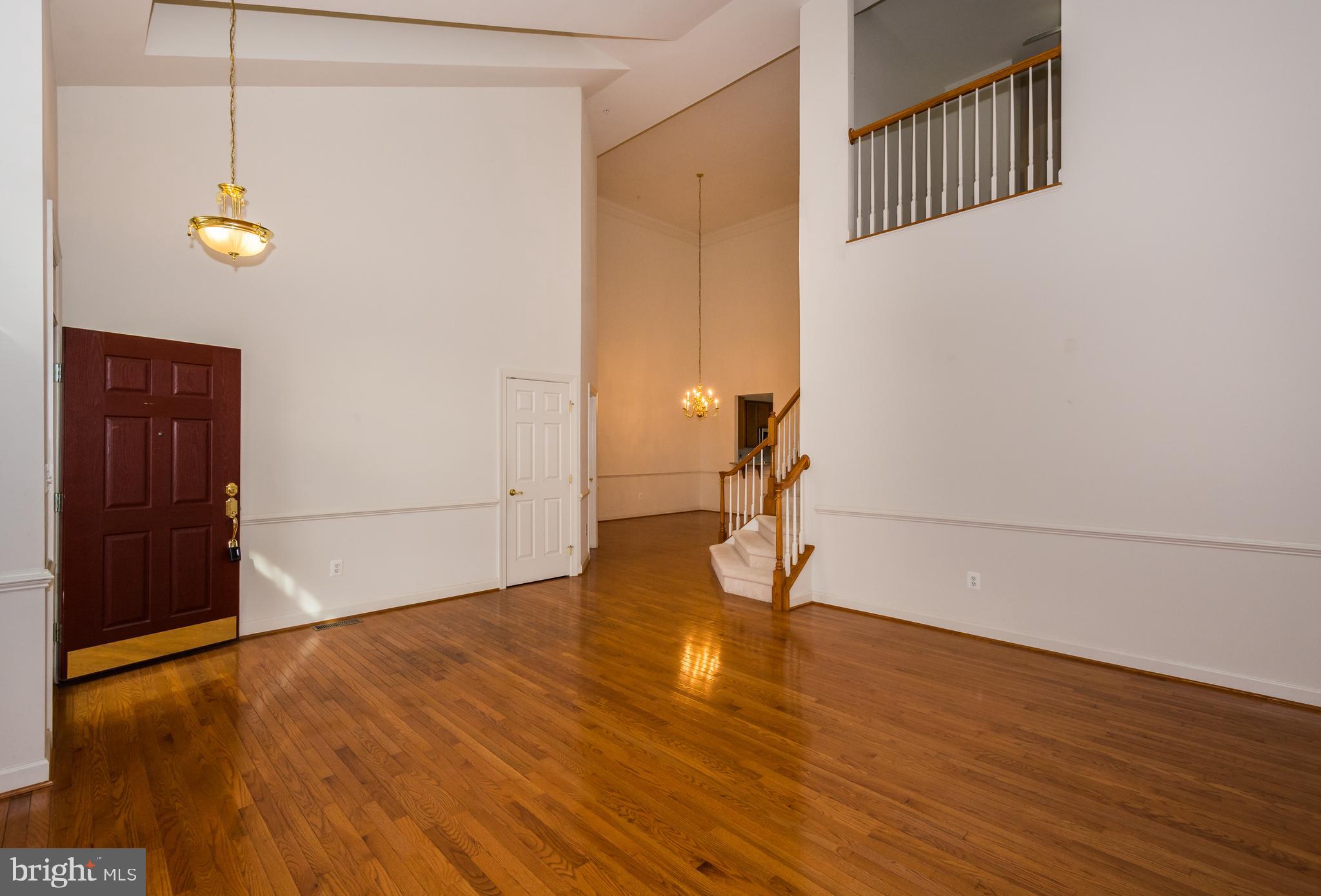 4420 Summer Grape Road Baltimore, MD 21208 - Photo 7 of 43 Living Room